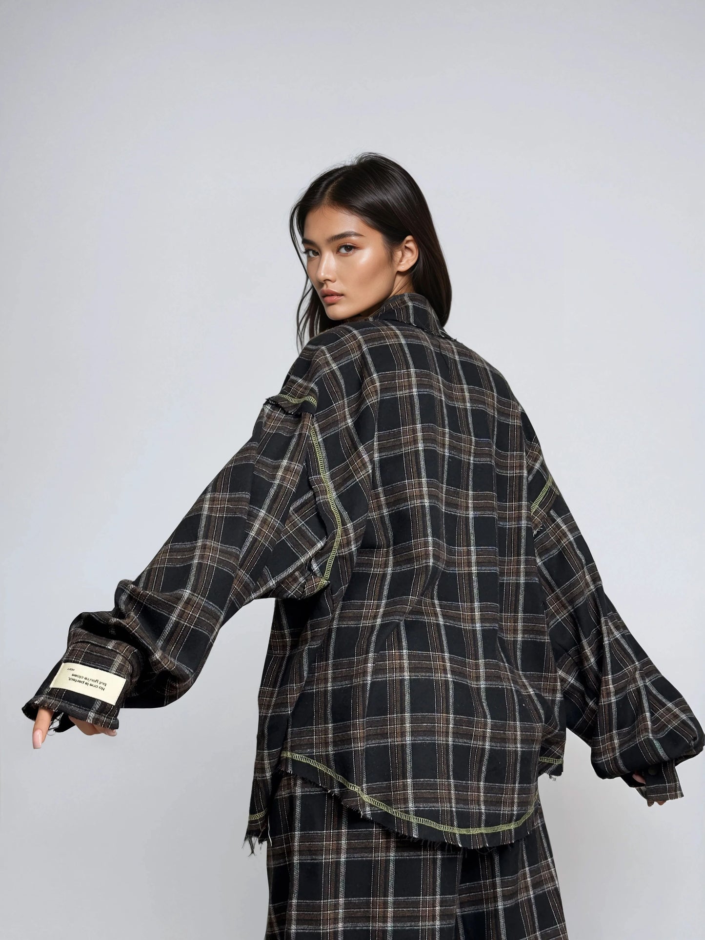 Костюм oversize SENSE EARTH — повний образ, фланель у чорну клітинку, MOXY